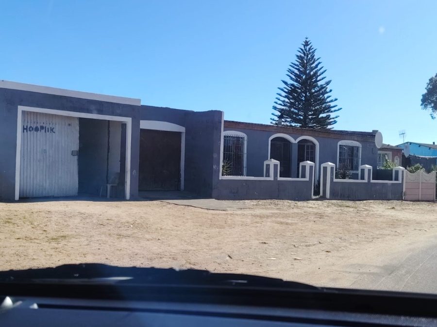 4 Bedroom Property for Sale in Saxonsea Western Cape